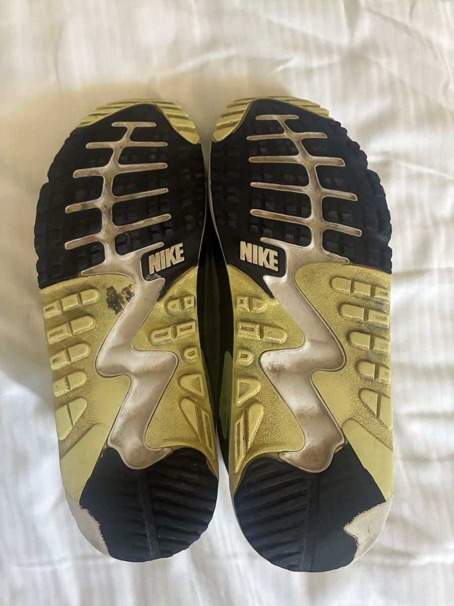 Nike Scarpe da uomo: Nike Air Max 90 Trainers light grey size 41 used – Usato da Zürich venduto da Sergio.BR 2