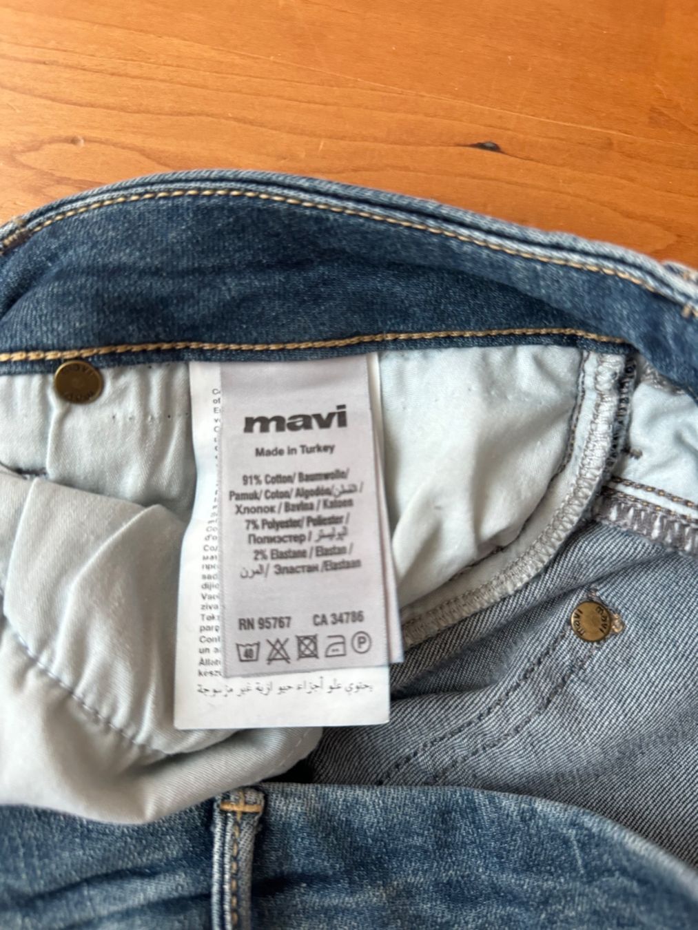 Mavi Jeans: Neue Jeans von Mavi Grösse 27/34 – Nuovo (secondo la descrizione) da Schüpbach venduto da 2ndHandRose 4