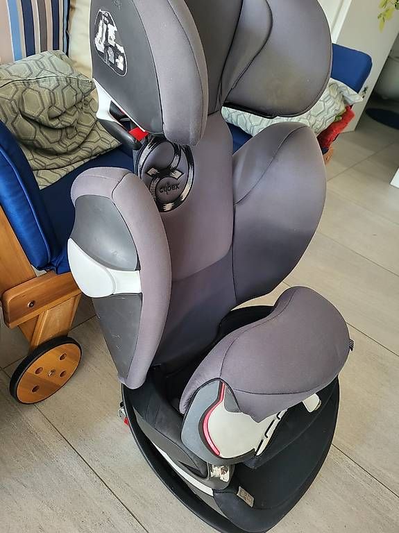 Cybex Hochstühle: Seggiolino auto CYBEX Solution M-Fix grigio usato – Gebraucht aus Manno von dan_kz5l
