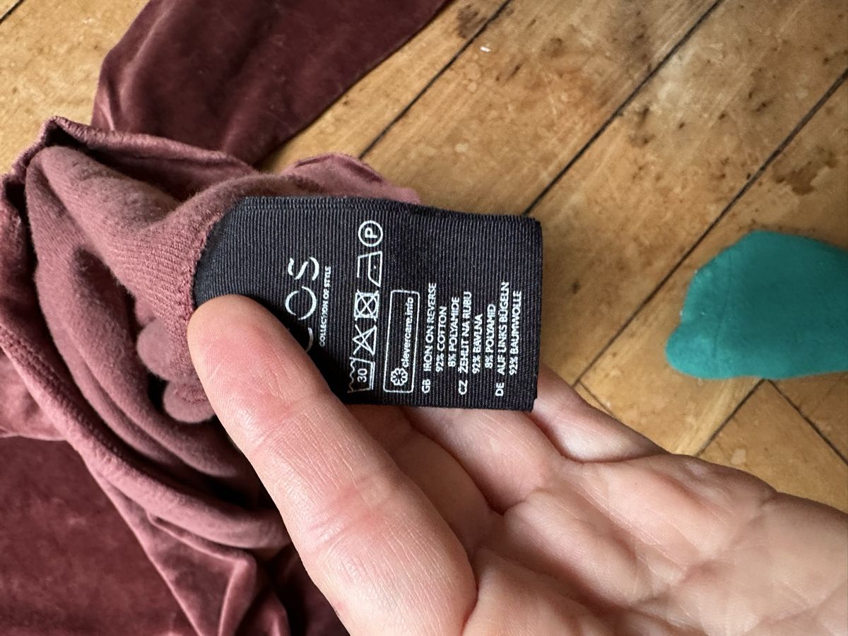 Cos Maglioni & Felpe: Pullover Samt dunkelrot S COS – Usato da Luzern venduto da nisssa 2
