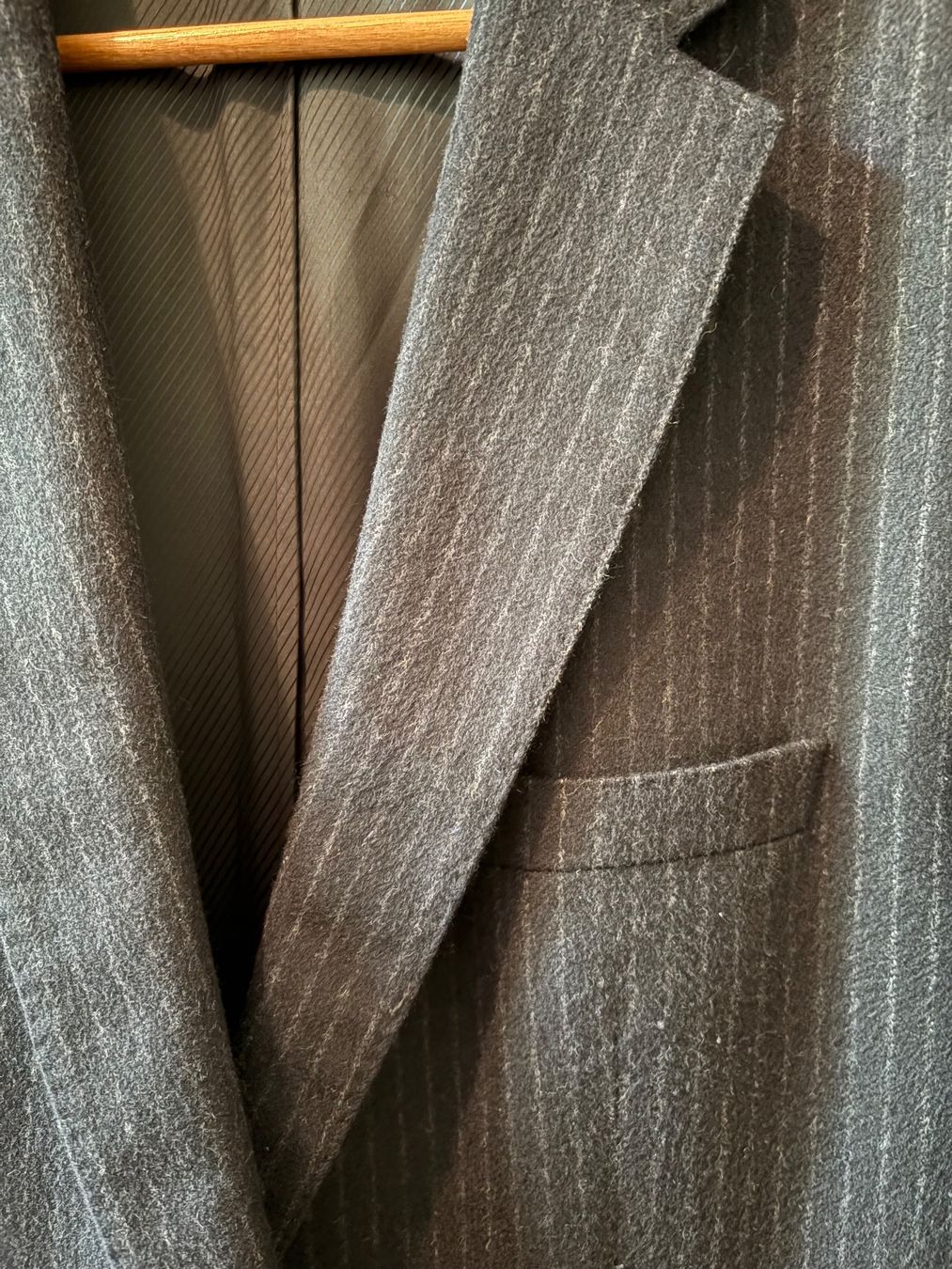 Hugo Boss Giacche: Blazer Hugo Boss dunkelblau – Usato da Bern venduto da Trittbrettdriver 3