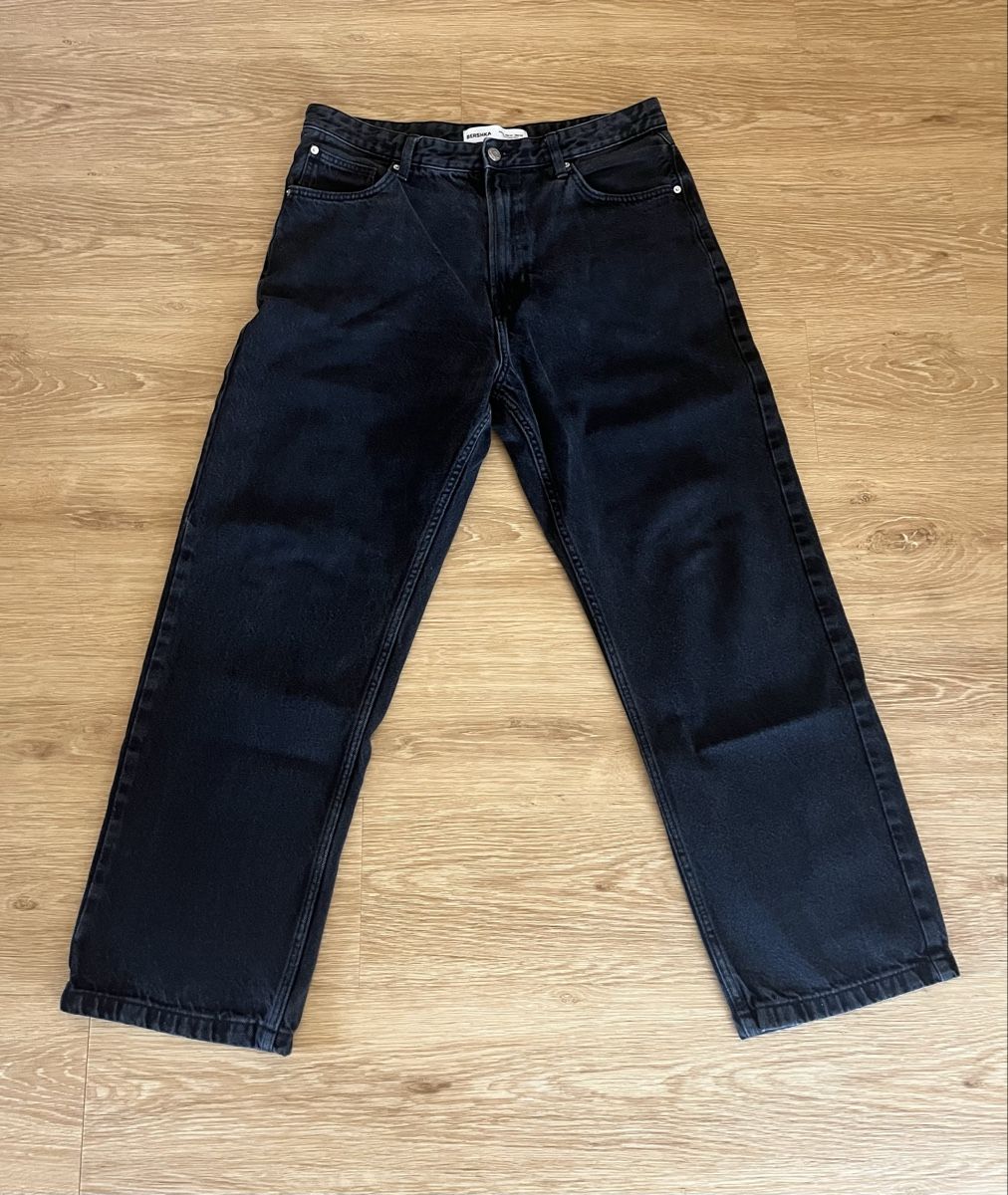 Bershka Pantaloni: Bershka Jeans – Nuovo (secondo la descrizione) da Sarnen venduto da flo_25mp