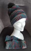 Handgestrickte Mütze mit Handstulpen_12