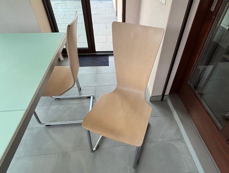 Set de table et chaises: table à manger avec chaises – D'occasion à st-légier par bmarti01 4