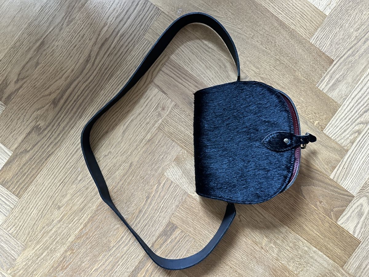 Borse: Ledertasche mit Felldeckel – Usato da Zürich venduto da NicolaLauraJoy 2