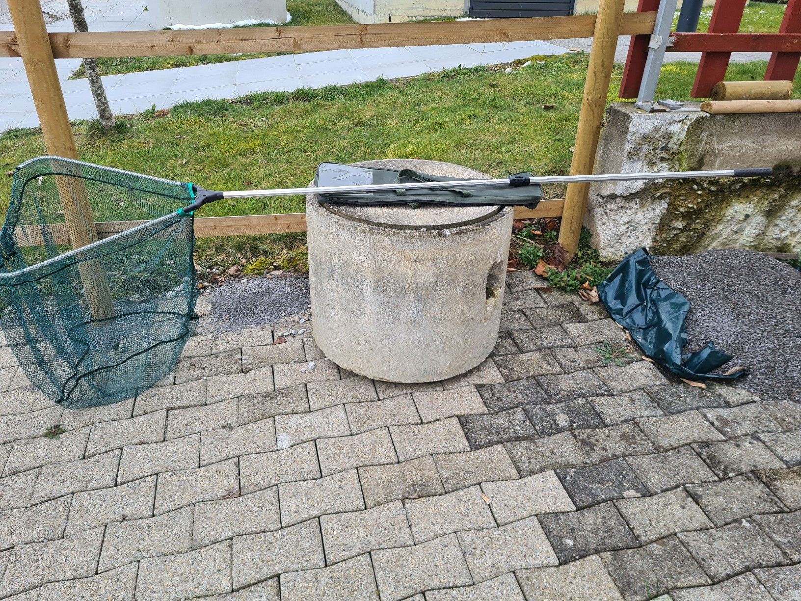 Supporti a parete: Fischernetz, Kescher, Angelfeumer – Usato da Waldkirch venduto da Hypertenuse 2