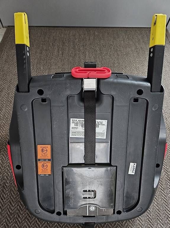 Seggiolini per auto: Rialzo isofix – Usato da Biasca venduto da vin_cm87 3