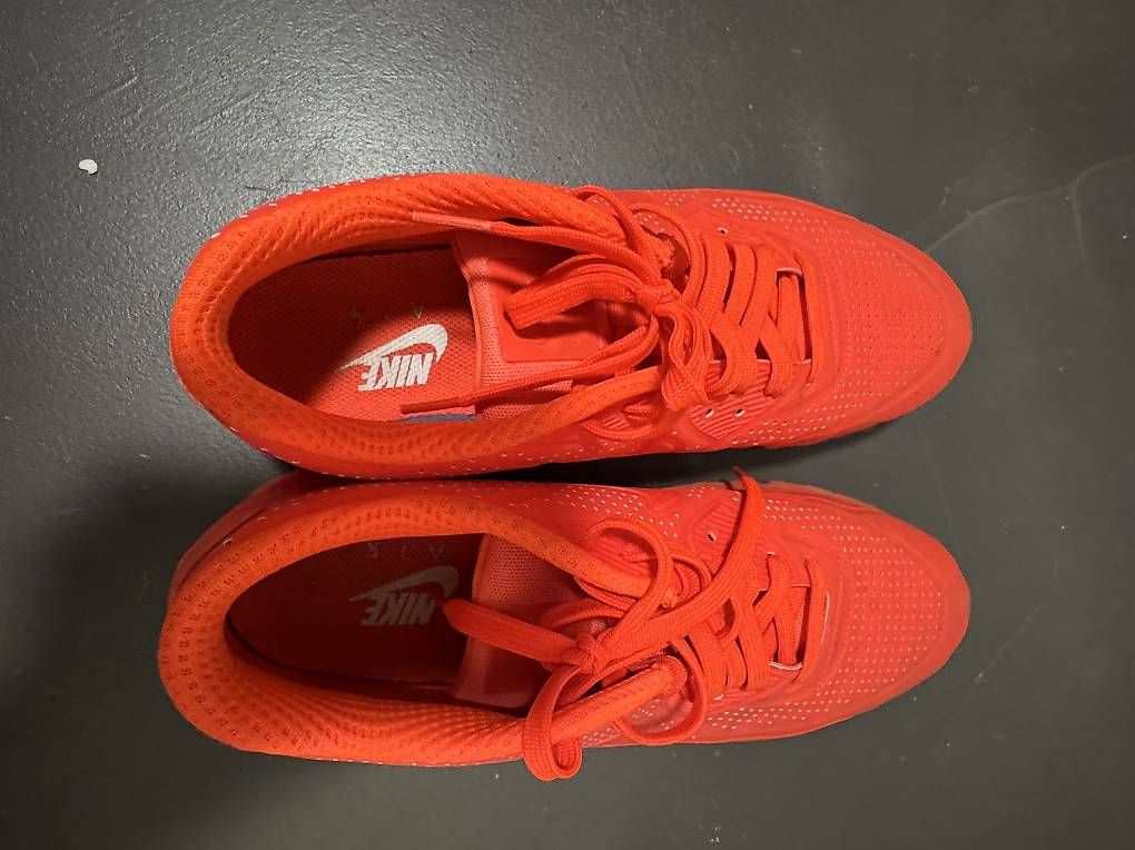 Scarpe da uomo: Nike Air Max 90 Essentials red/rot – Usato da Mauren venduto da 4x4jack 1