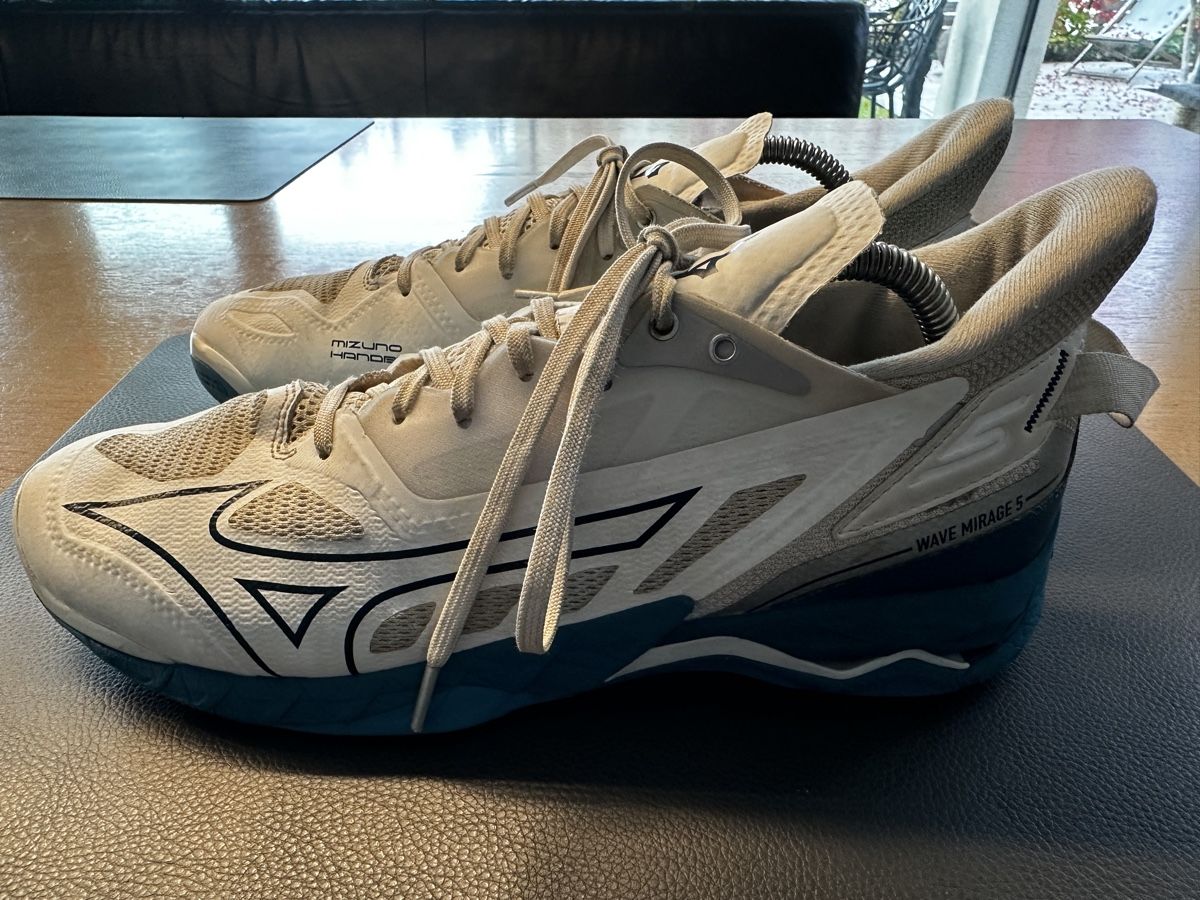 Mizuno Scarpe da uomo: Mizuno Hallenschuh Gr. 43 – Usato da Jona venduto da Stijo6