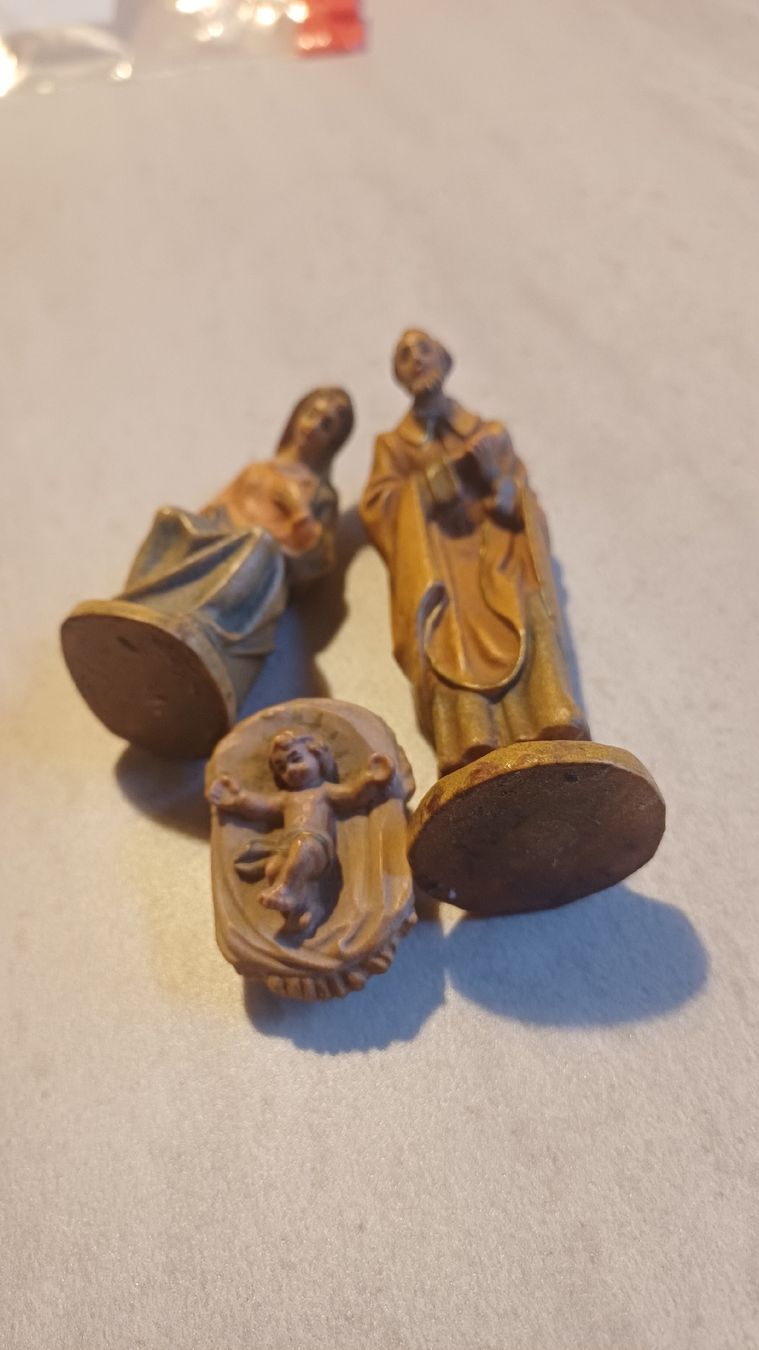 Statuette: 3 Krippenfiguren Maria Joseph Jesus  – Usato da Flawil venduto da Pinkmalibu