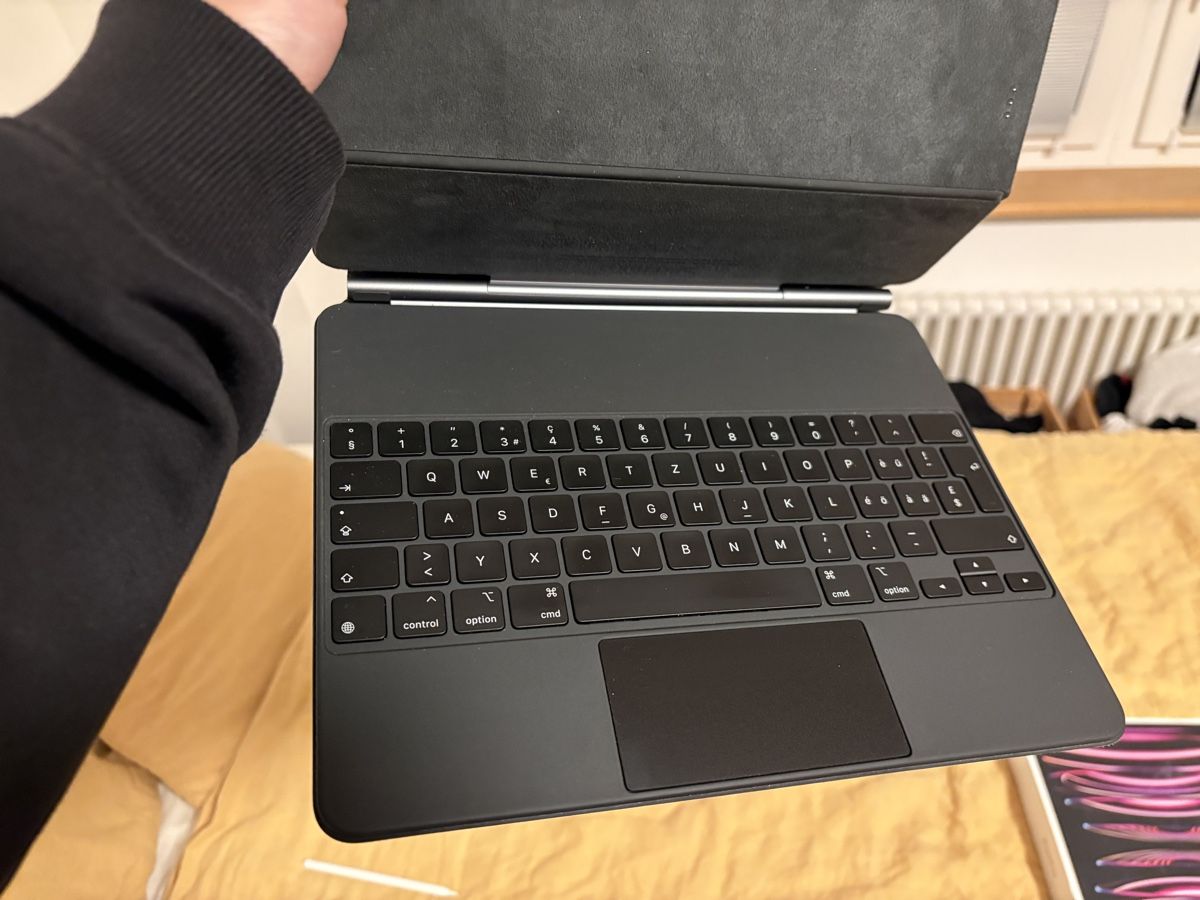 Apple Tablettes PC: iPad Pro m2 12,9" – Neuf (Voir description) à St.Gallen par __bonjo__ 3
