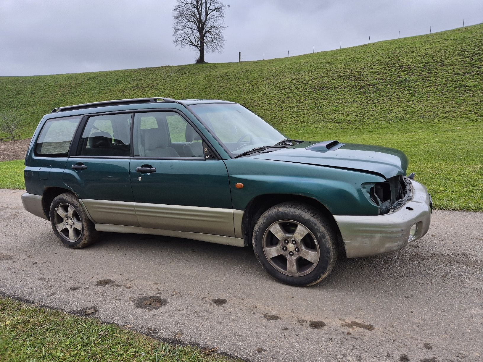 Subaru Autos: Subaru Forester Turbo Automat AHK – Defekt aus Escholzmatt von