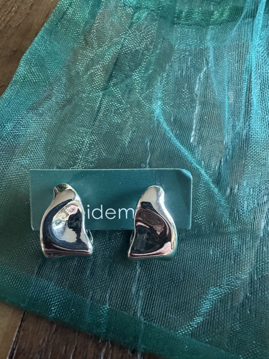 Orecchini pendenti & Orecchini a lobo: Ohrstecker Heideman silberfarben neu mit Verpackung – Nuovo e nell'imballaggio originale da Männedorf venduto da roc_fts9