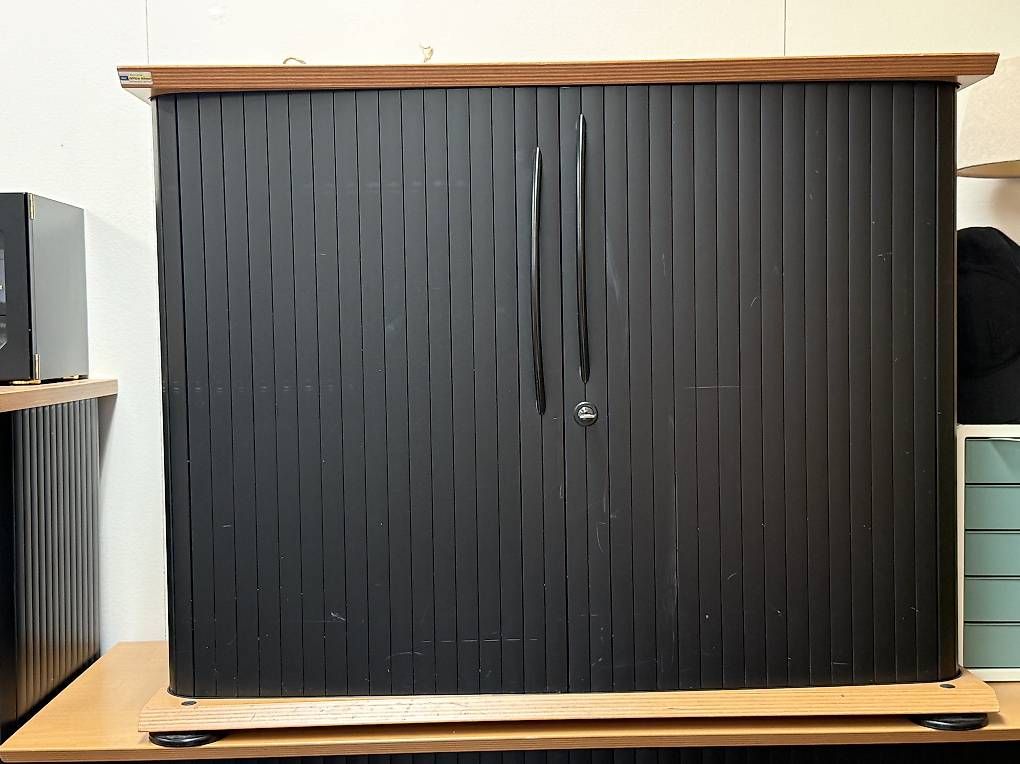 Tavoli: Bürotisch Holz / Leder – Usato da Unterterzen venduto da madstruga 2