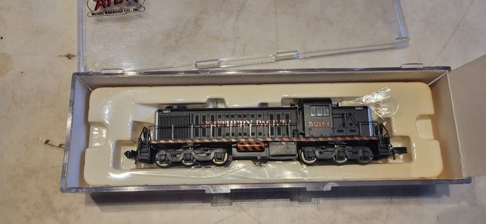 489-132050  -  Cplr cnv Atlas RSD4/5 blk - N Scale main image 1