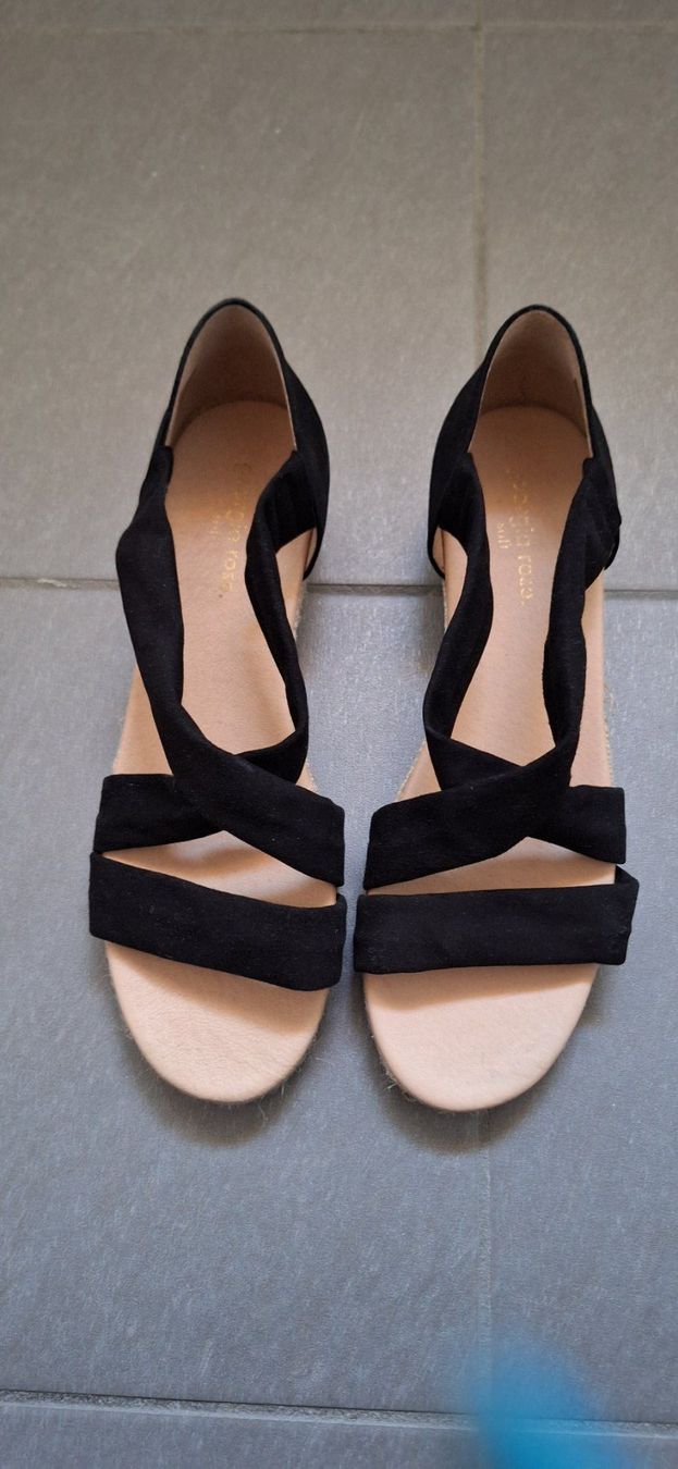 Scarpe da donna: sandale noire en cuir – Nuovo (secondo la descrizione) da Lussery-Villars venduto da pousinete02