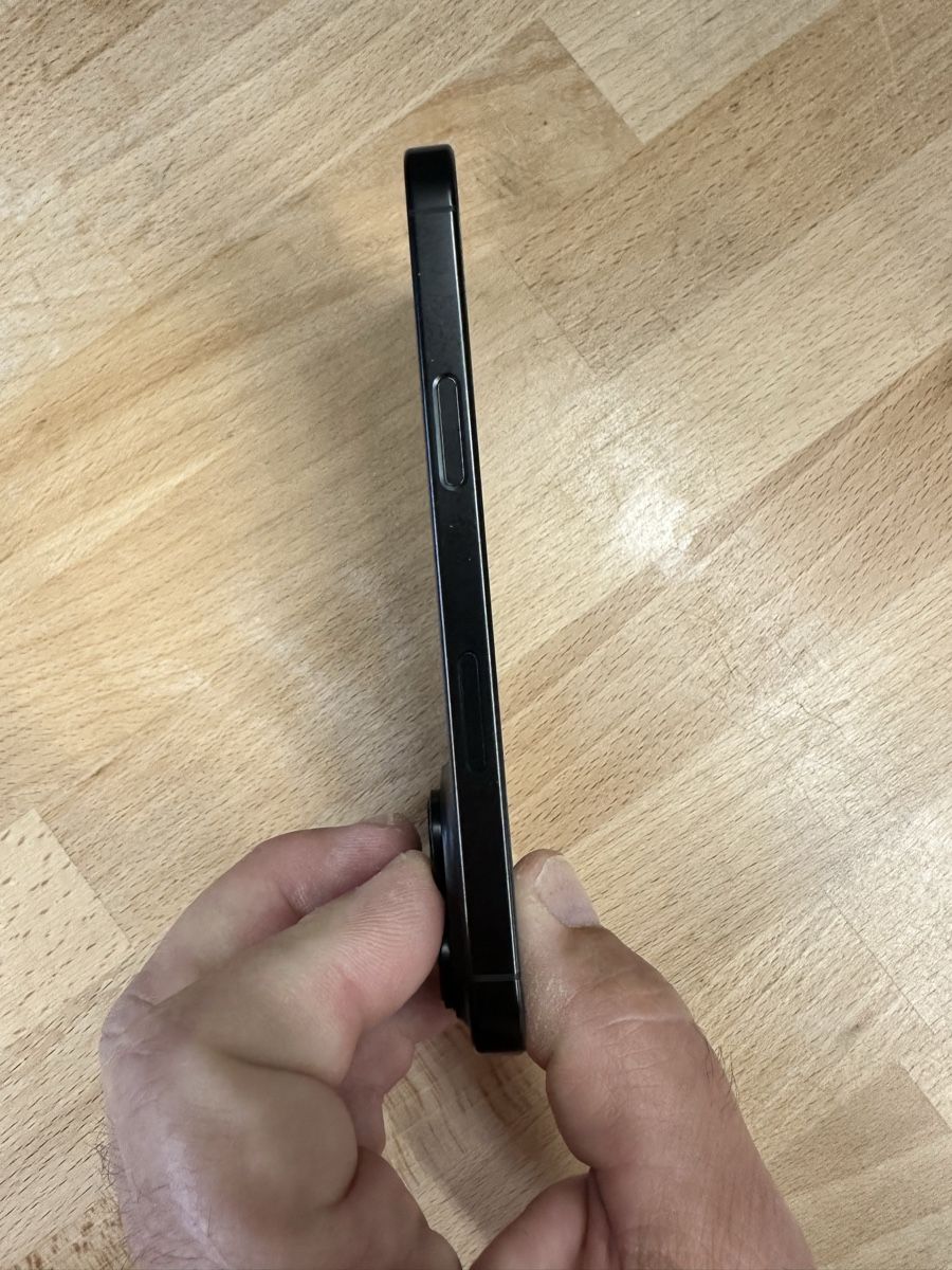 Apple Telefoni cellulari / Smartphones: I Phone 16 Pro 256 GB Black Titanium – Nuovo (secondo la descrizione) da Diessbach b. Büren venduto da babs92 4