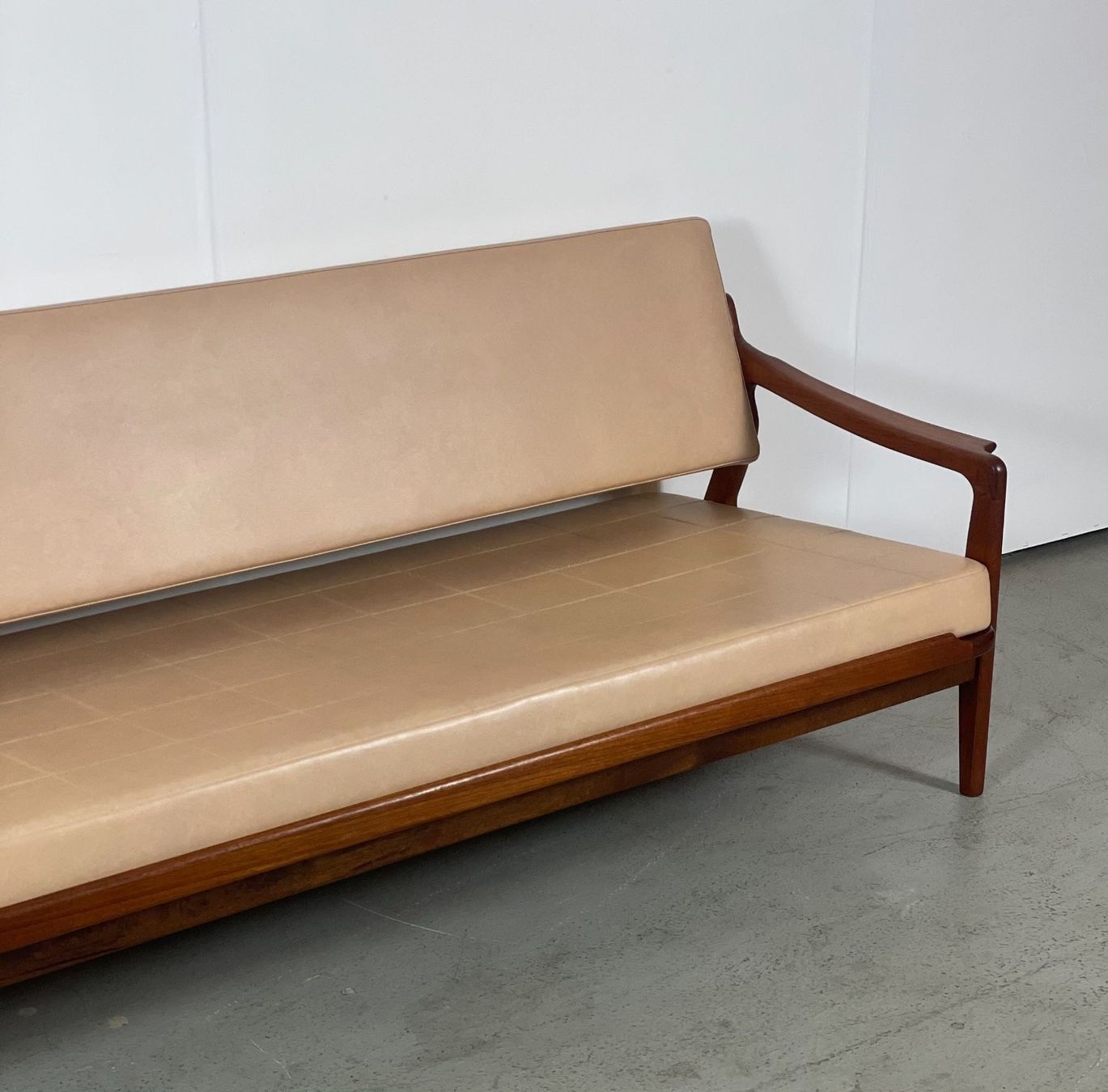 Sofas: Teak Daybed Arne Wahl Iversen – Gebraucht aus Basel von MidMod20C 4