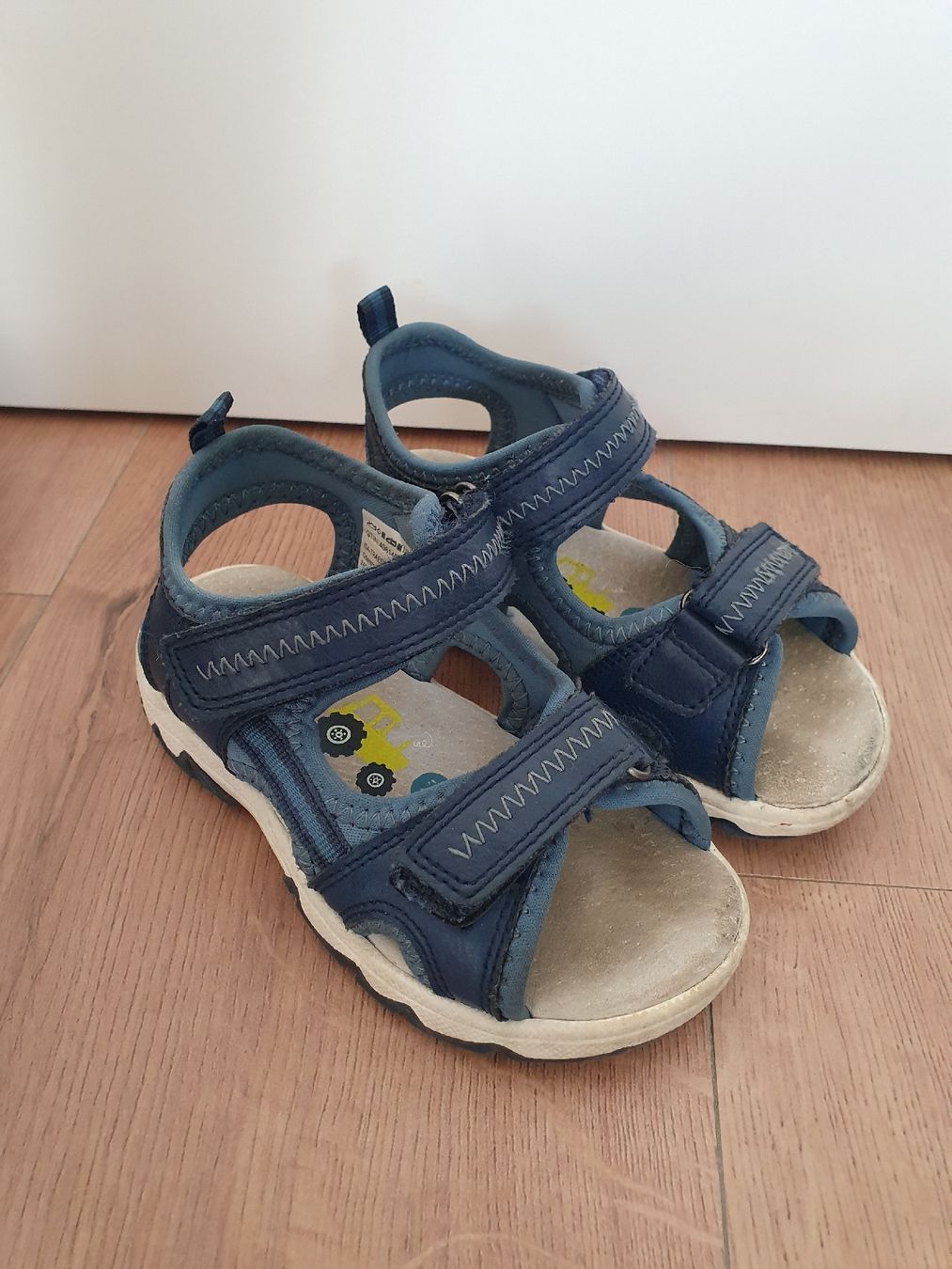Scarpe per ragazzi: Schöne Sandalen Gr 26 – Usato da Niederönz venduto da STI88 2