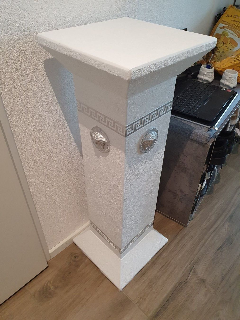 Tutte le decorazioni: Italienische Luxus Säule Weiss Silber – Usato da Dübendorf venduto da Alessandro-DG 1