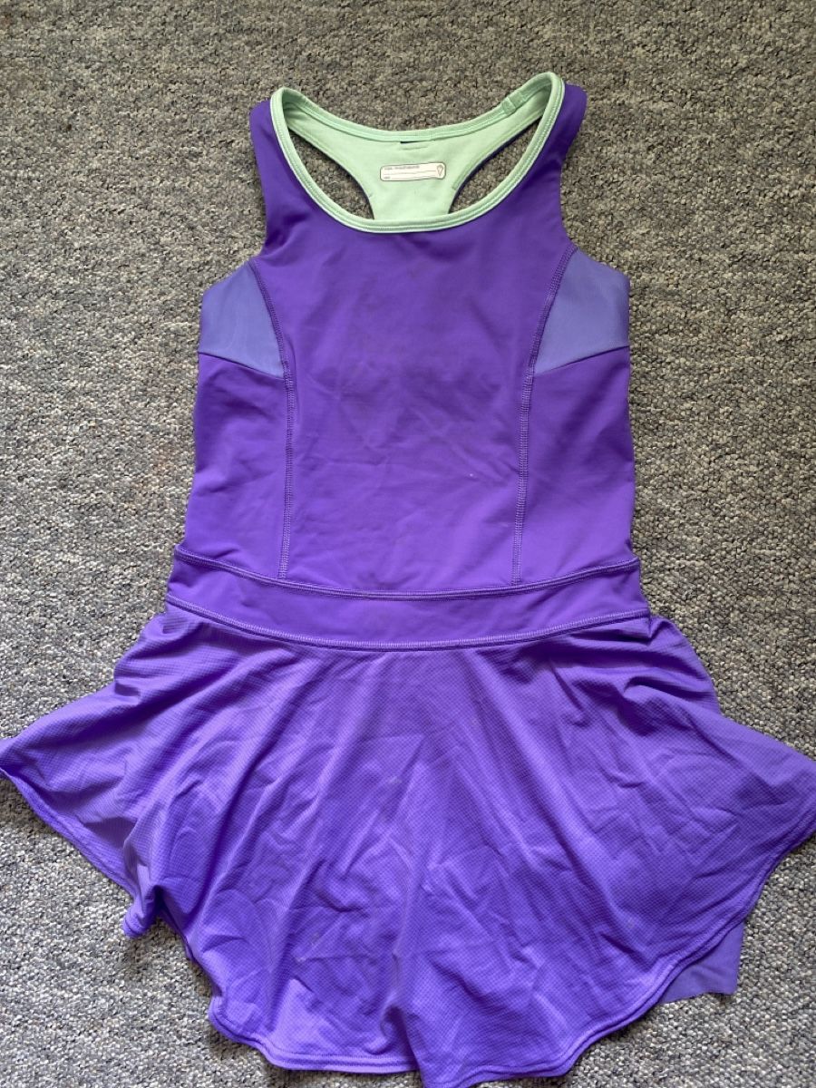 Costumi: Tennis Kleid Gr. 148-152 – Usato da Dübendorf venduto da feusiedi