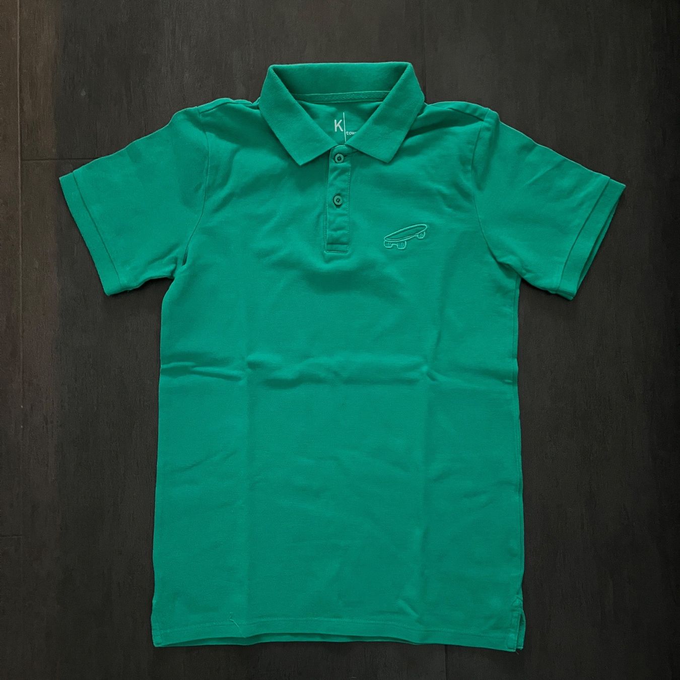 Hemden, T-Shirts & Polos: Grünes Poloshirt Skateboard Grösse M – Gebraucht aus Opfikon von ZDem 1