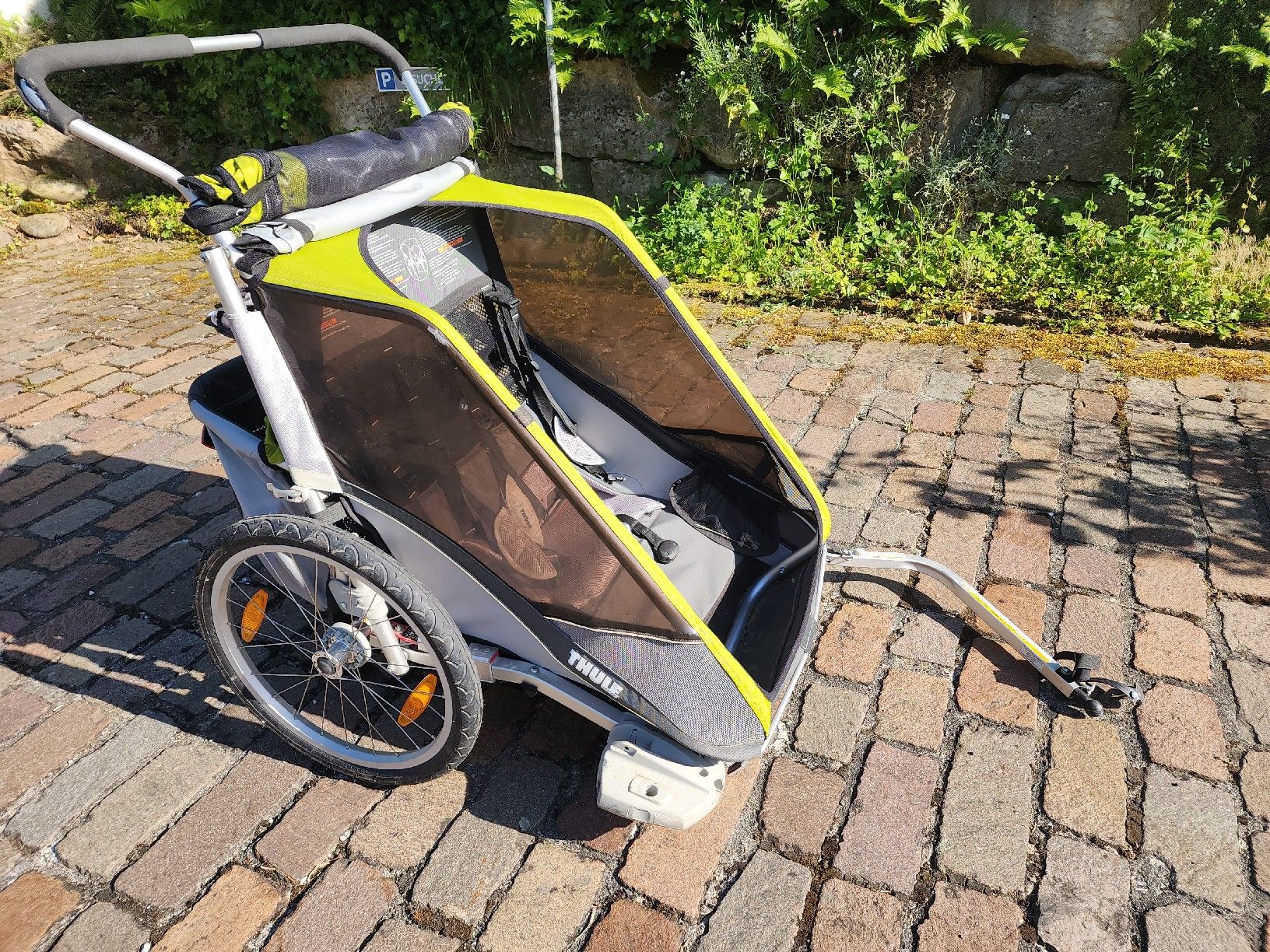 Thule Rimorchi: Thule Chariot Cougar 2 Kinderanhänger – Usato da Ehrendingen venduto da Ma1900 9