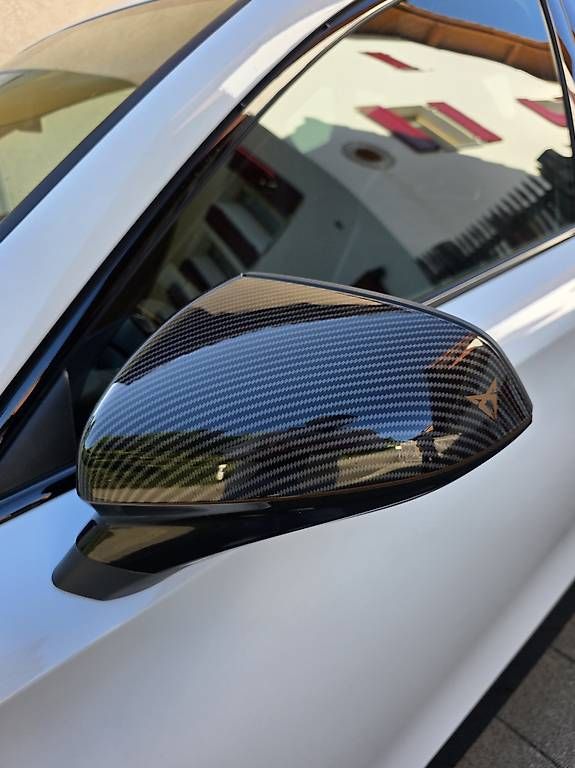 Tutti pezzi di ricambio auto: Carbon Spiegelkappen Neu – Usato da Sursee venduto da RSTrophy 1