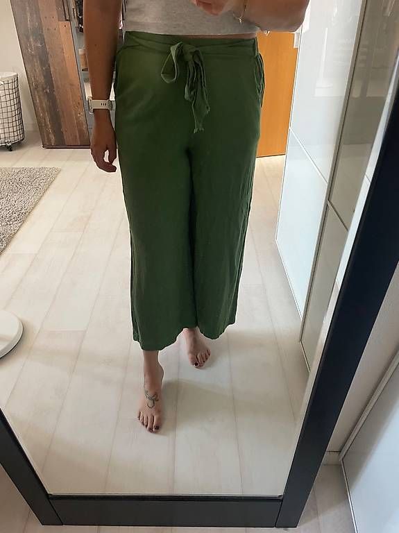 Pantaloni: Stoffhose grün von bold matters, Grösse L – Nuovo (secondo la descrizione) da Frauenfeld venduto da chbre 2