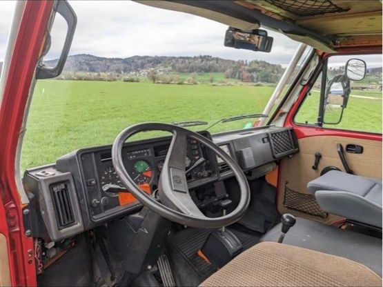 VW Veicoli da campeggio: VW LT 40 4x4 Wohnwagen Offroad – Usato da Frutigen venduto da Dandsche 2