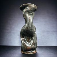 Grand vase sculpture anamorphique en céramique d'art émaillé