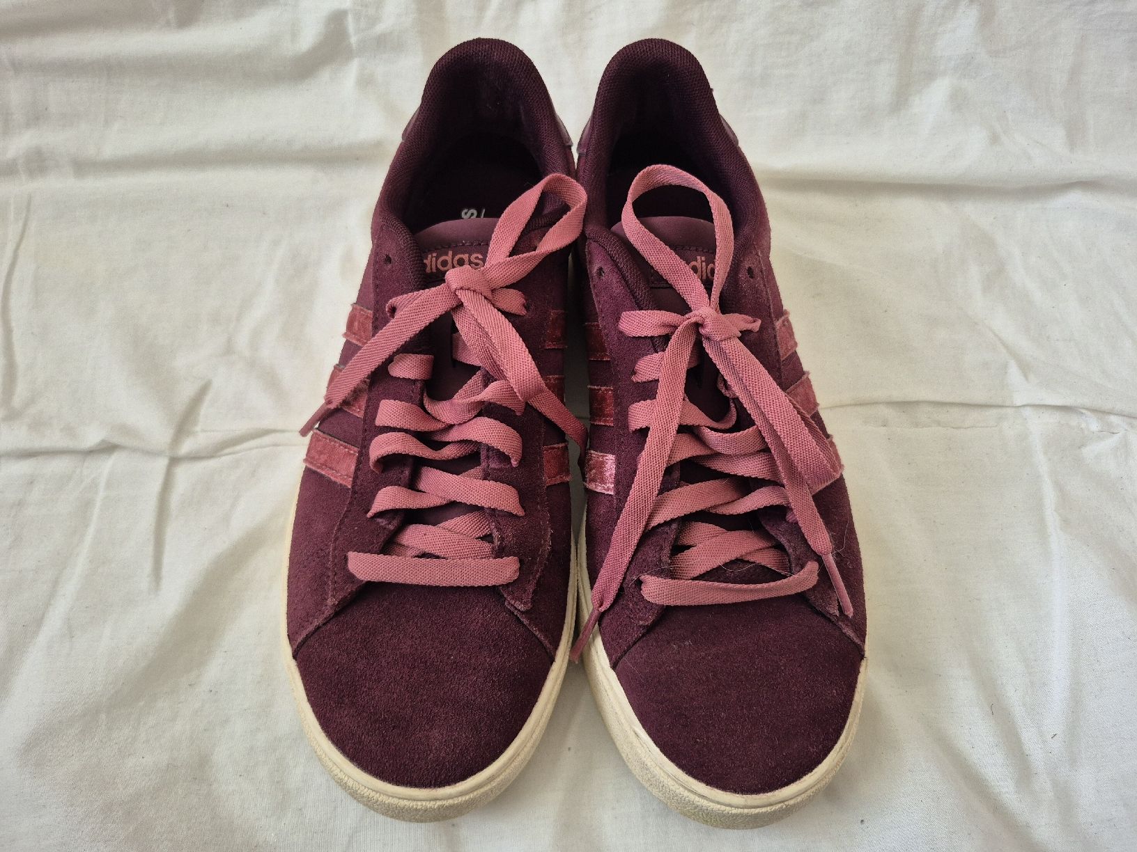 Adidas Damenschuhe: Baskets Adidas Campus bordeaux/rose – Gebraucht aus Meyrin von kka_b6jn 1