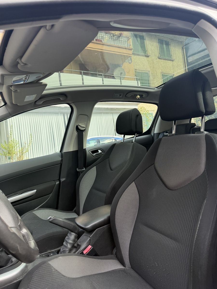 Peugeot Automobili: peugeot 308 – Usato da Glarus venduto da M.B.2 4