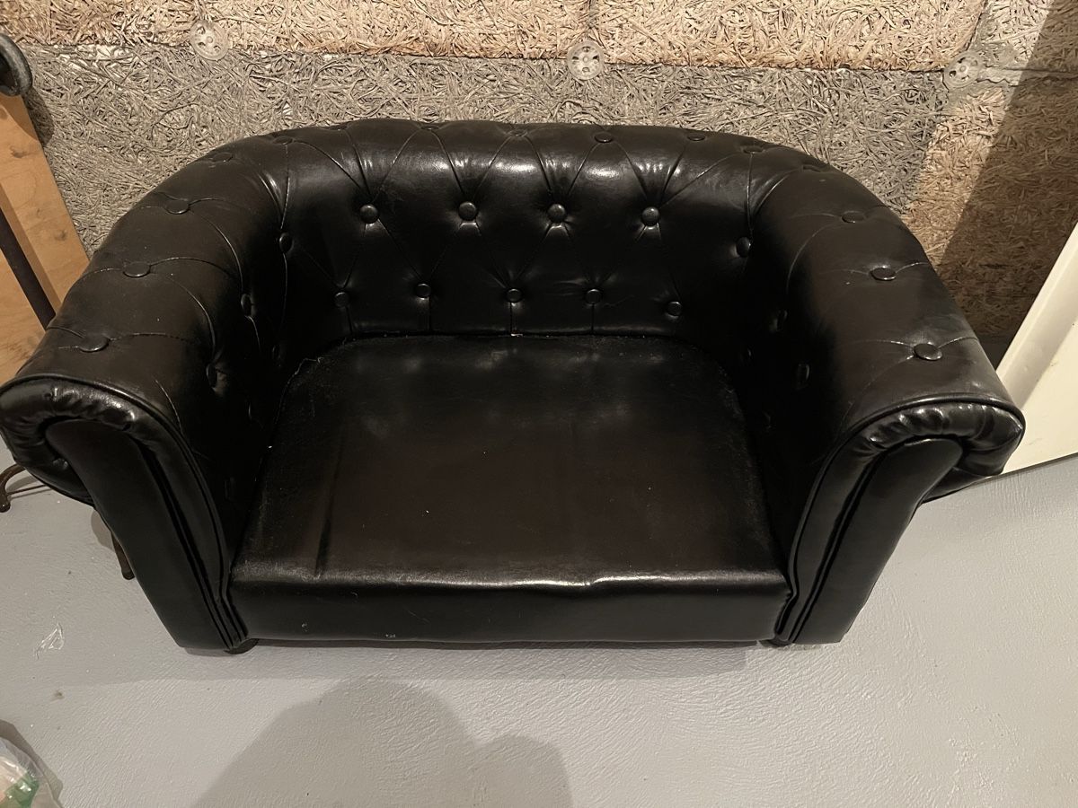 Sofas: Hundesofa – Neu (gemäss Beschreibung) aus Rüdlingen von mil_ml7h