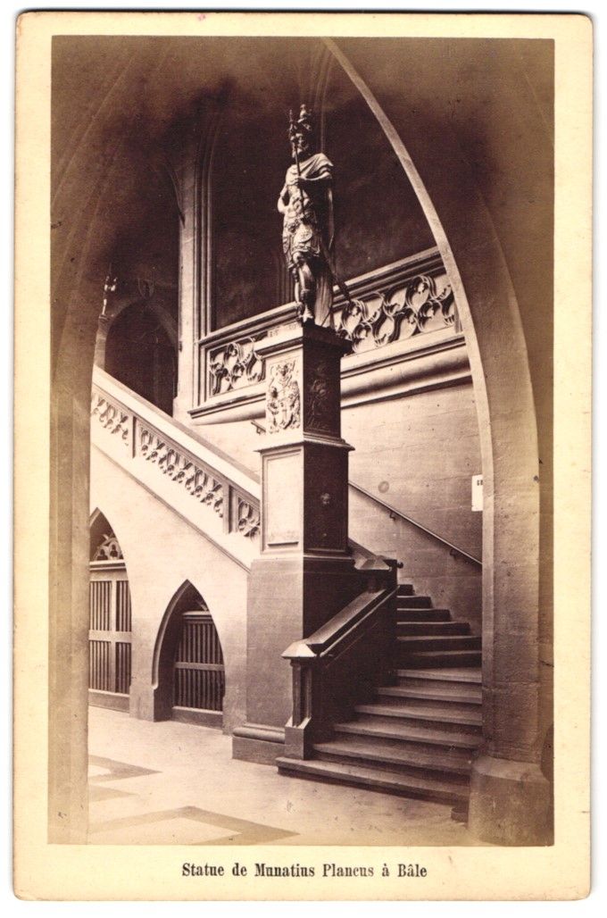 Fotografie &  Plakate: Fotografie Basel, Statue de Munatius Pla – Gebraucht aus Berlin von bartko-reher