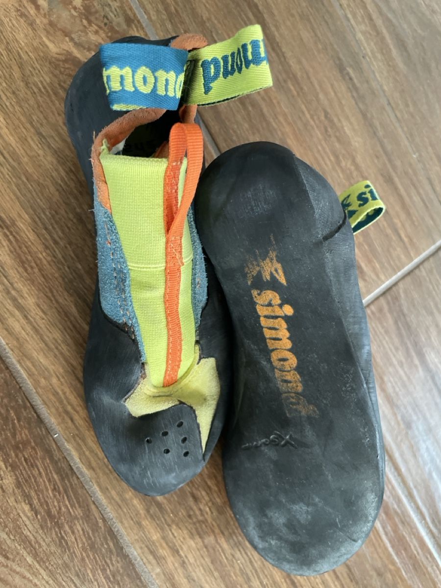 Scarpe da uomo: Kletterschuhe Simond gr 34 – Usato da Nidau venduto da Pitben 1