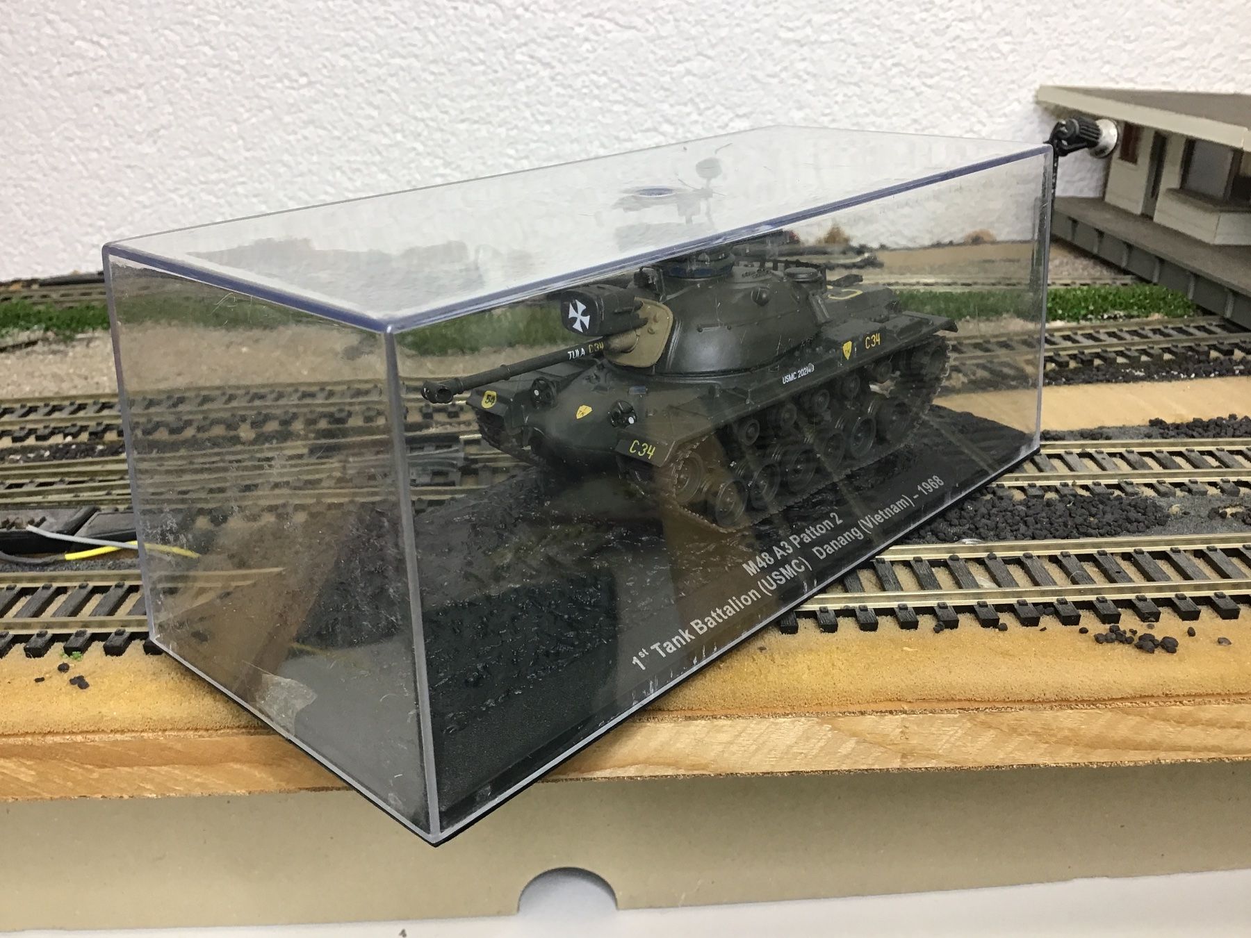 Kit di modellismo & Modellini statici: 1:72 Modell Panzer M48 A3 Patton 2 Vitrine – Nuovo (secondo la descrizione) da Männedorf venduto da Modell-Spezialisten 2