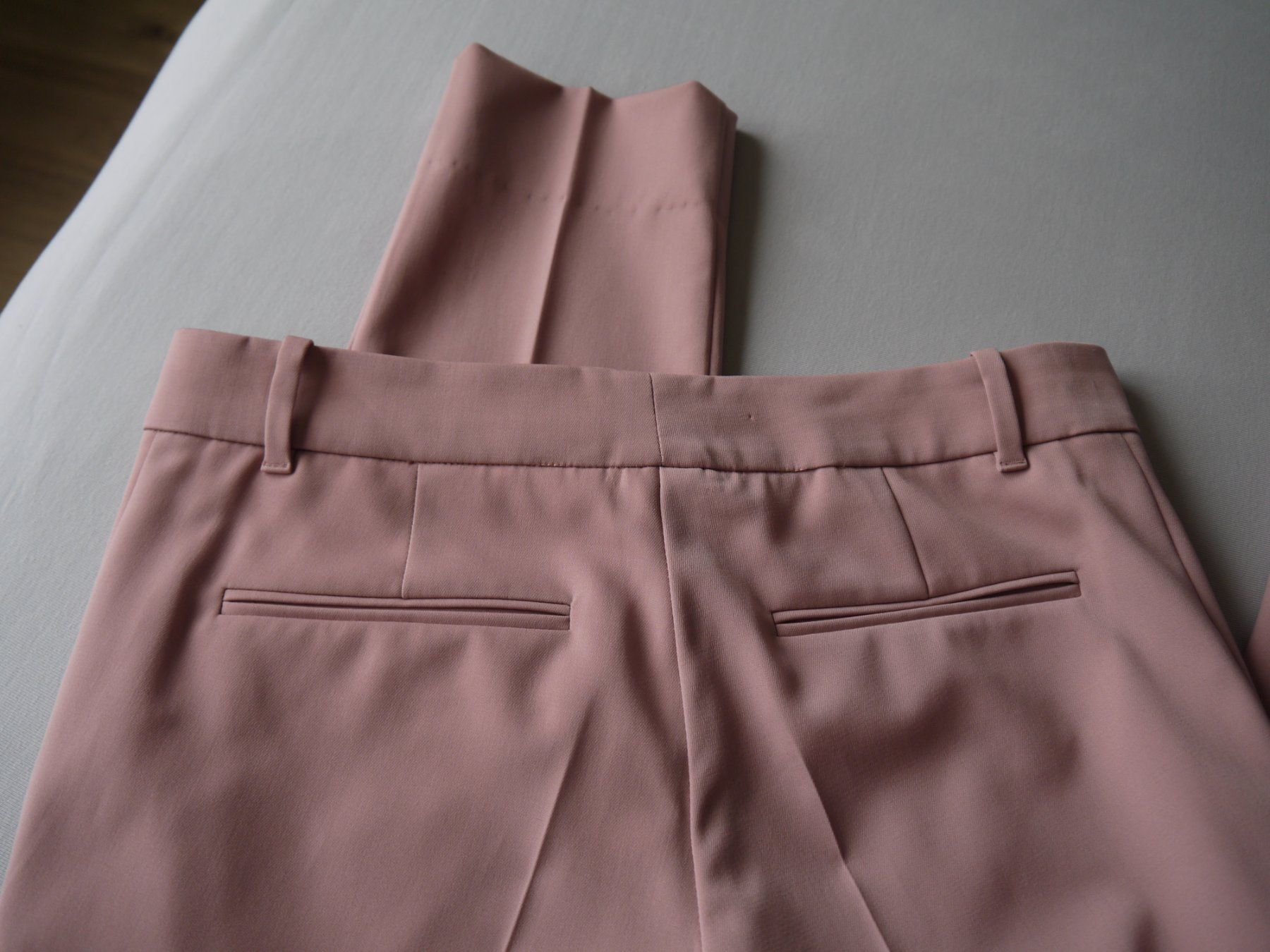 Gucci Pantaloni: GUCCI Hose aus Wolle,Seide, Elastan – Usato da Hagendorn venduto da Blaf 5
