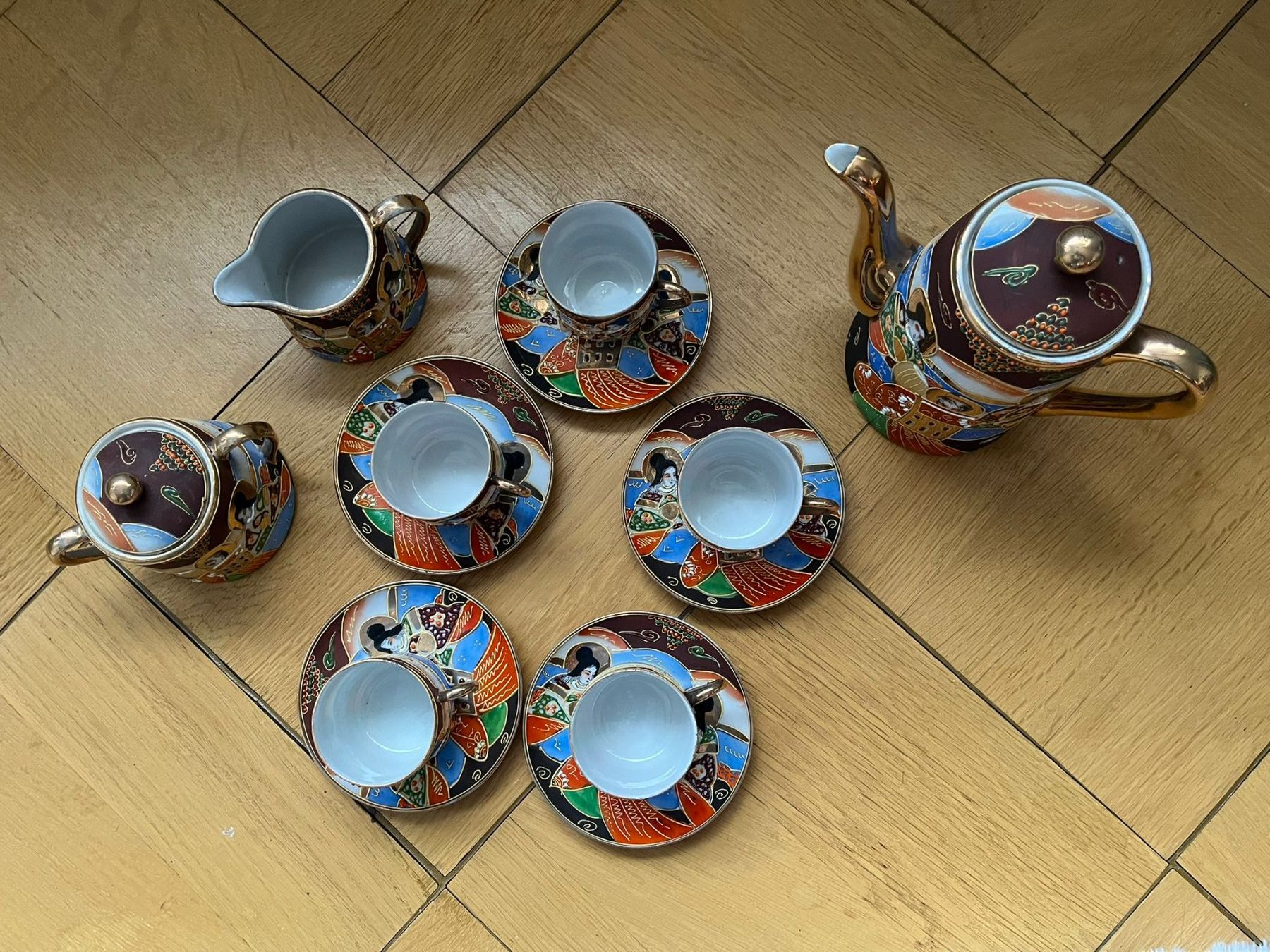 Set di piatti: Japanischer Teeservice – Usato da Jona venduto da m.brun