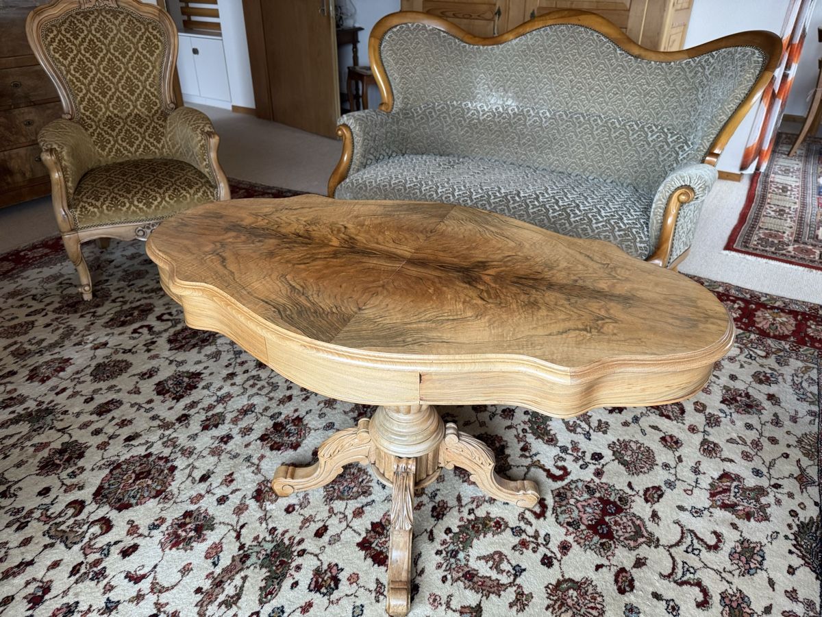 Tavoli: Salontisch oval mit 2 Schubladen Nussbaum Louis Philippe – Usato da siebnen venduto da minte