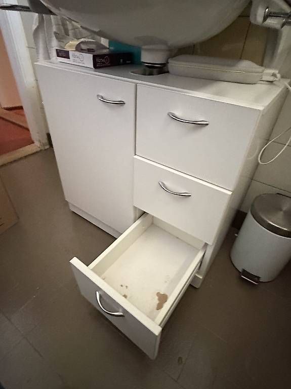 Mobili per bagno: Meuble sous-lavabo blanc avec tiroirs – Usato da Pully venduto da sdvevrina 1