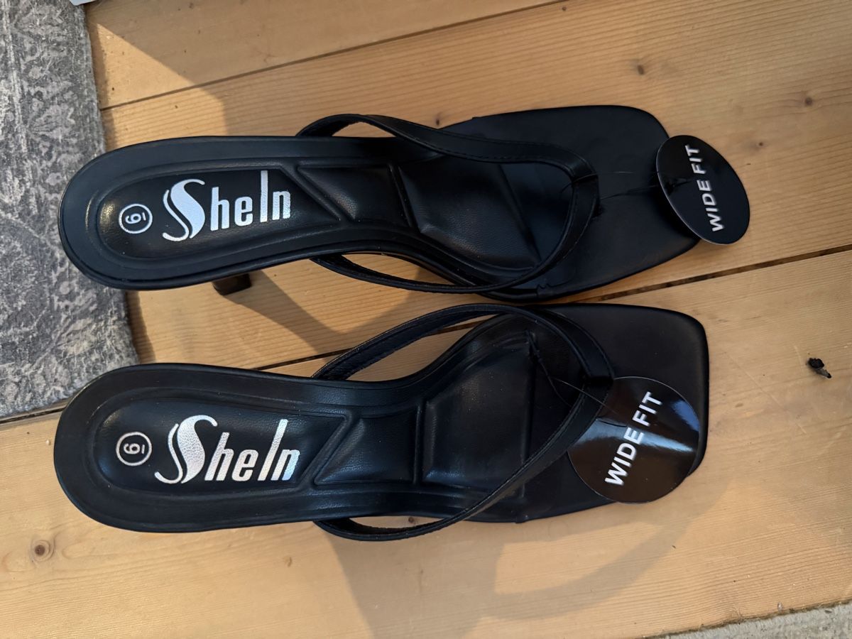 Scarpe da donna: Kitten Heels, ganz NEU!  – Nuovo (secondo la descrizione) da Pfäffikon ZH venduto da lenaviktoria 1