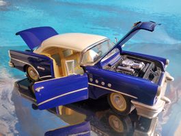 Buick Century 1955 1/18 Mira