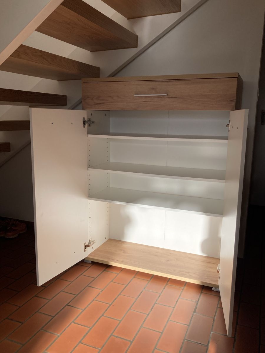 Pfister Kommoden: Pfister Kommode / Schuhschrank – Gebraucht aus Urdorf von Rose.14 1