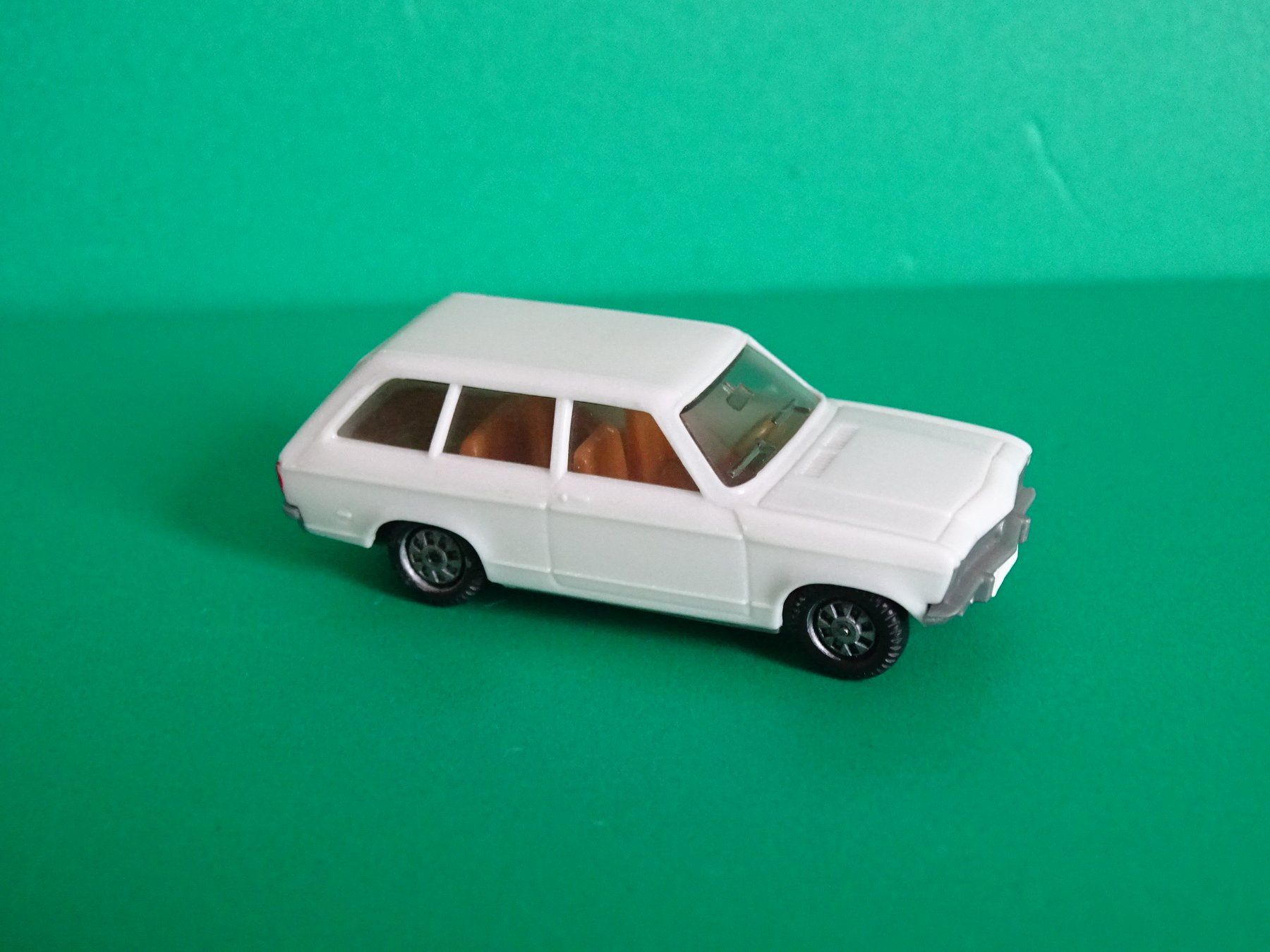 Herpa Modellini d'auto: Opel Ascona von Herpa 1/87 – Usato da Bretzwil venduto da Meex 1
