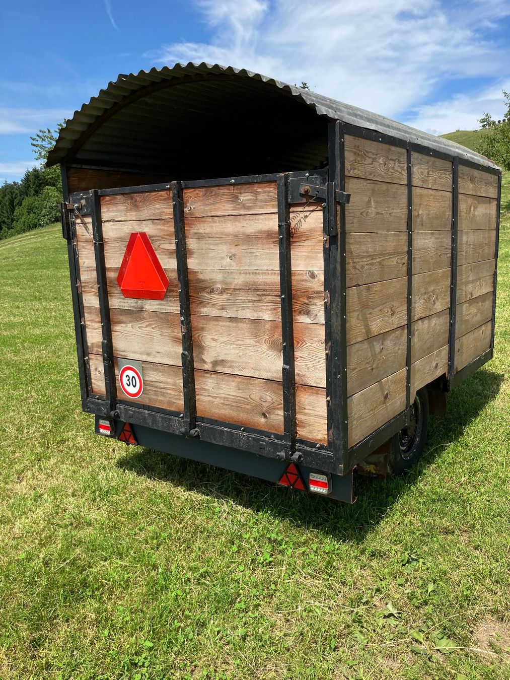 Rimorchi: Viehanhänger/Viehwagen – Usato da Udligenswil venduto da Mgima 5