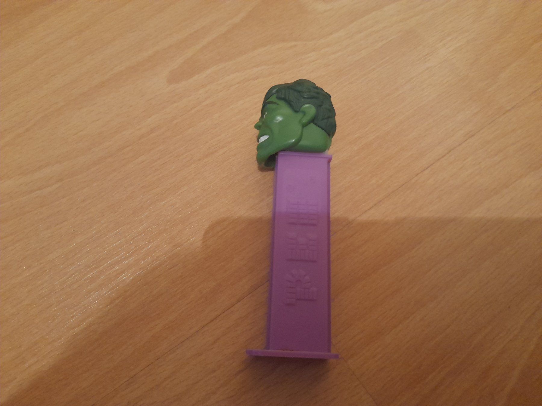 Pez Statuette: Hulk PEZ Spender (klein) – Usato da Lustmühle venduto da chevi03 1