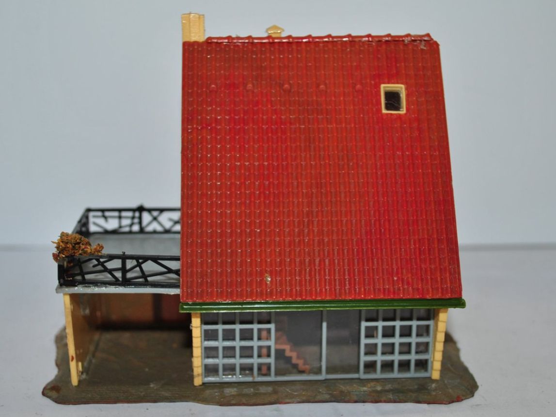 Faller Modelleisenbahnen: Faller Wohnhaus (PDB132) – Gebraucht aus Aarwangen von Bahnsupport