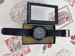 Montre Tommy Hilfiger chronographe bracelet cuir occasion