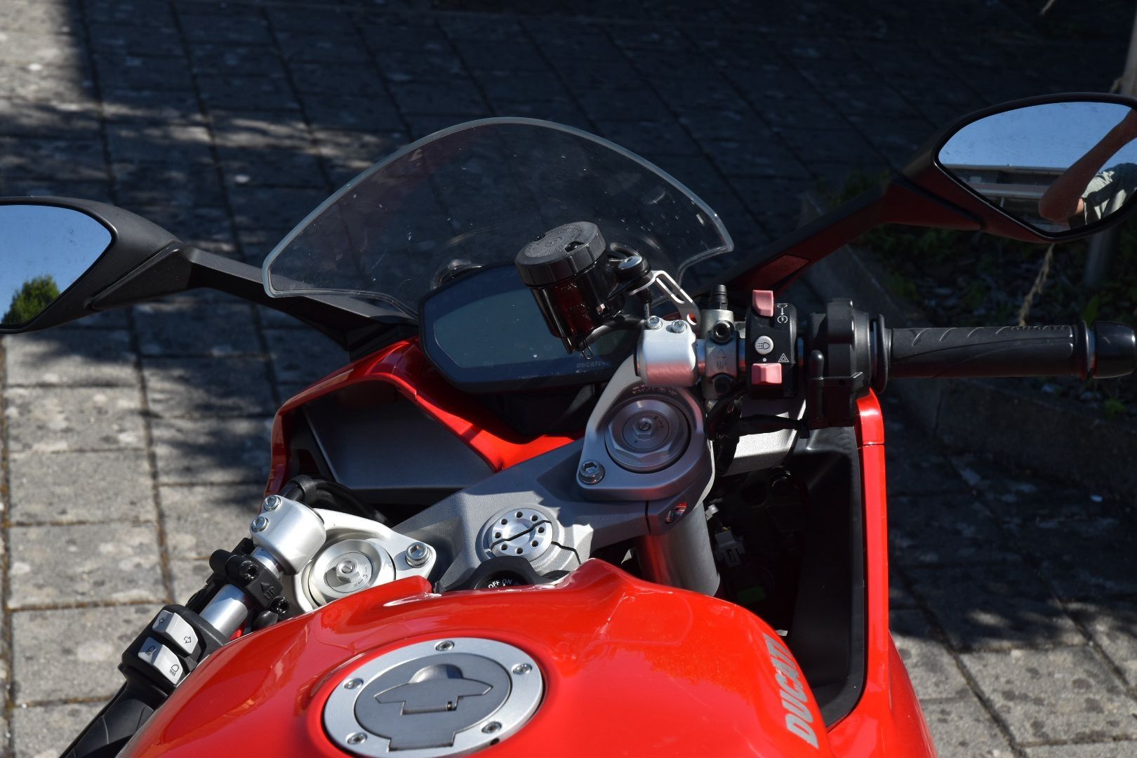 Ducati Strasse: Ducati Supersport 937 – Gebraucht aus Villmergen von jul_5d7c 7